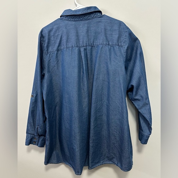 👚 Isaac Mizrahi Live! TRUE DENIM Button-Front Shirt (Size 22W, ) 👚 - Picture 4 of 12